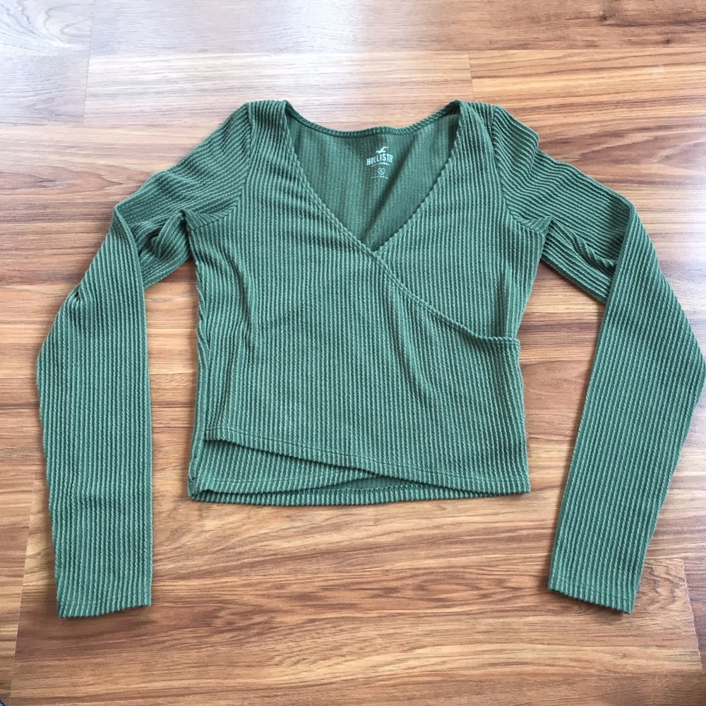 HOLLISTER ribbed crop top